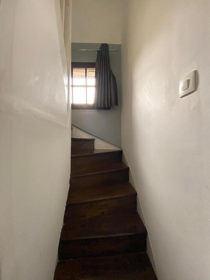 אמיינס Appartement Dans Une Impasse Calme Proche De La Gare מראה חיצוני תמונה