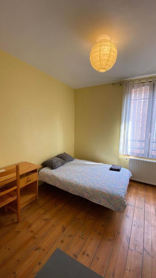 אמיינס Appartement Dans Une Impasse Calme Proche De La Gare מראה חיצוני תמונה