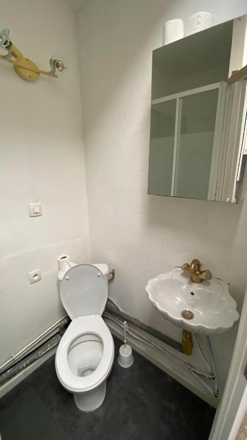 אמיינס Appartement Dans Une Impasse Calme Proche De La Gare מראה חיצוני תמונה